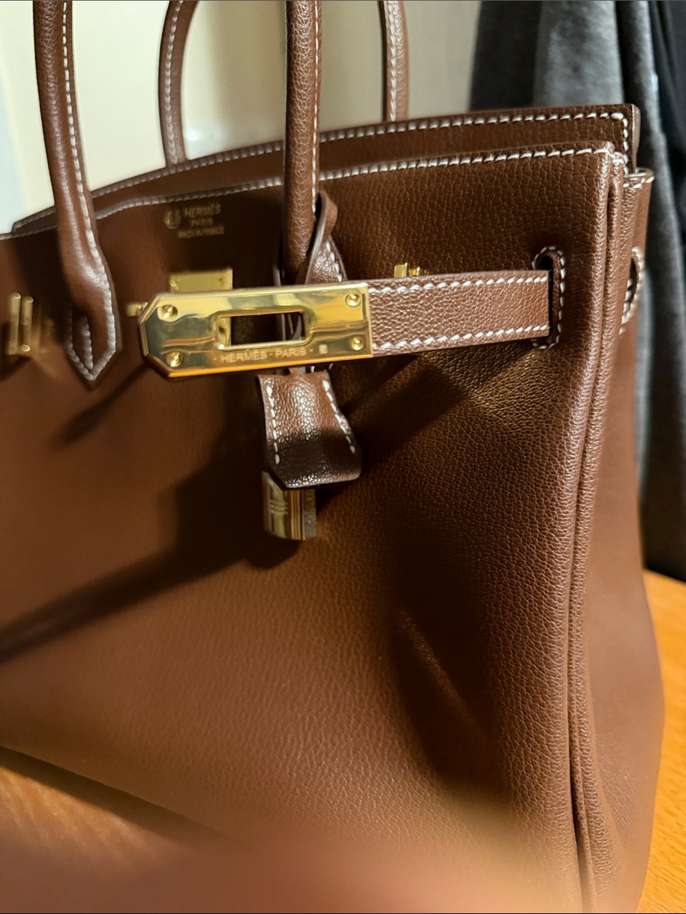 Barenia leather with contrast white stitching - Picture 14 of 17